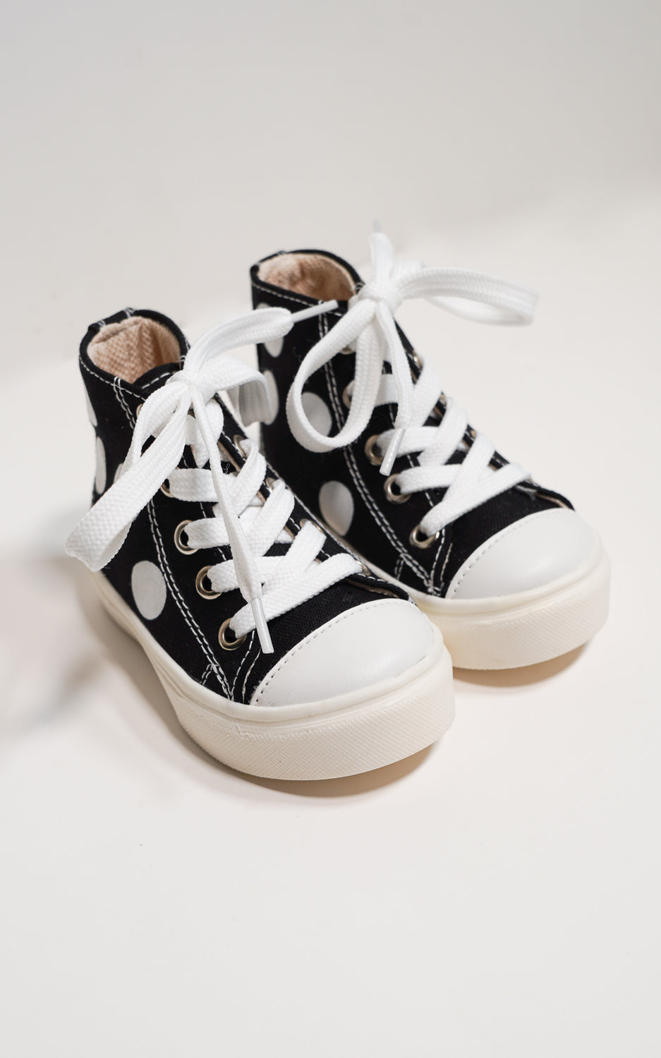 TENIS LUNARES