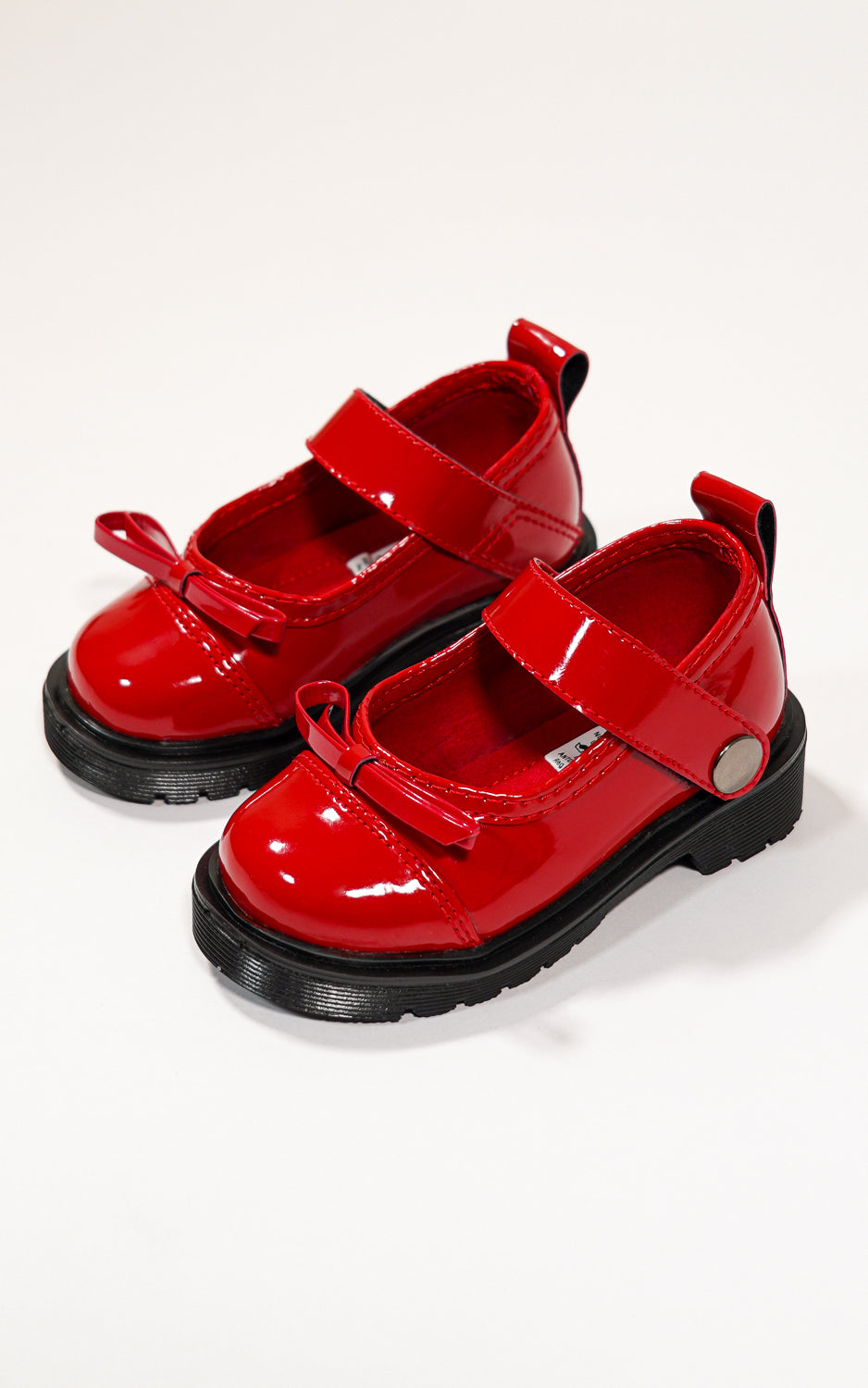 BAILARINAS CHERRY ROJAS