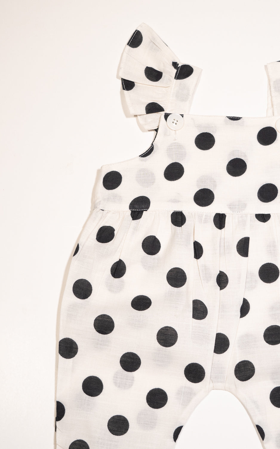 MAMELUCO ELOISE LUNARES