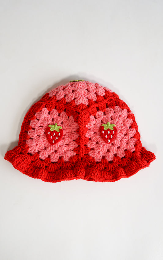 GORRITO CROCHE DE FRESA