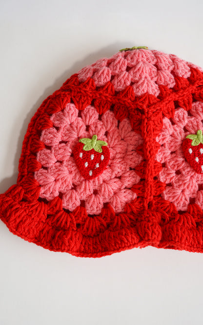 GORRITO CROCHE DE FRESA
