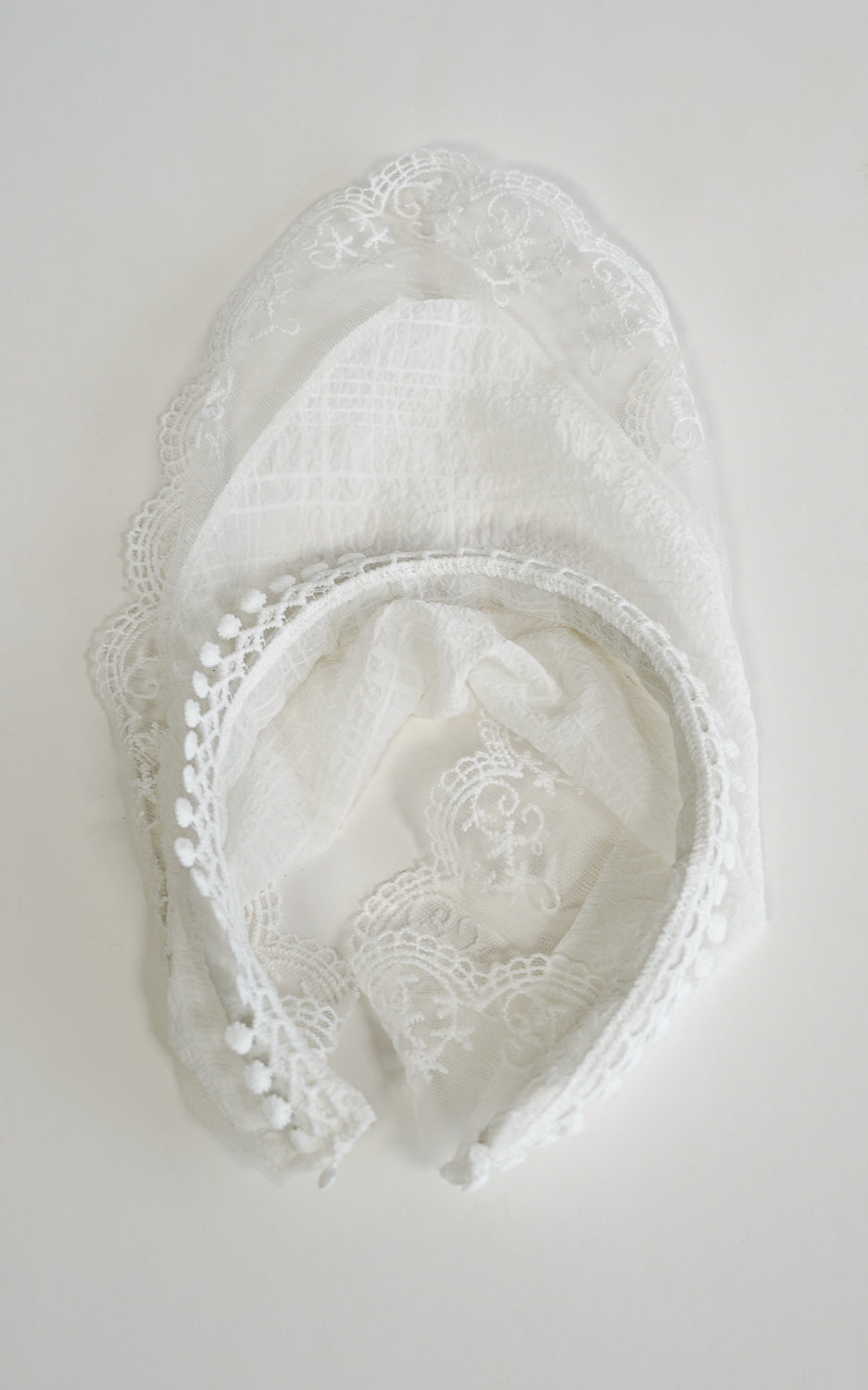 DIADEMA ENCAJE BLANCA