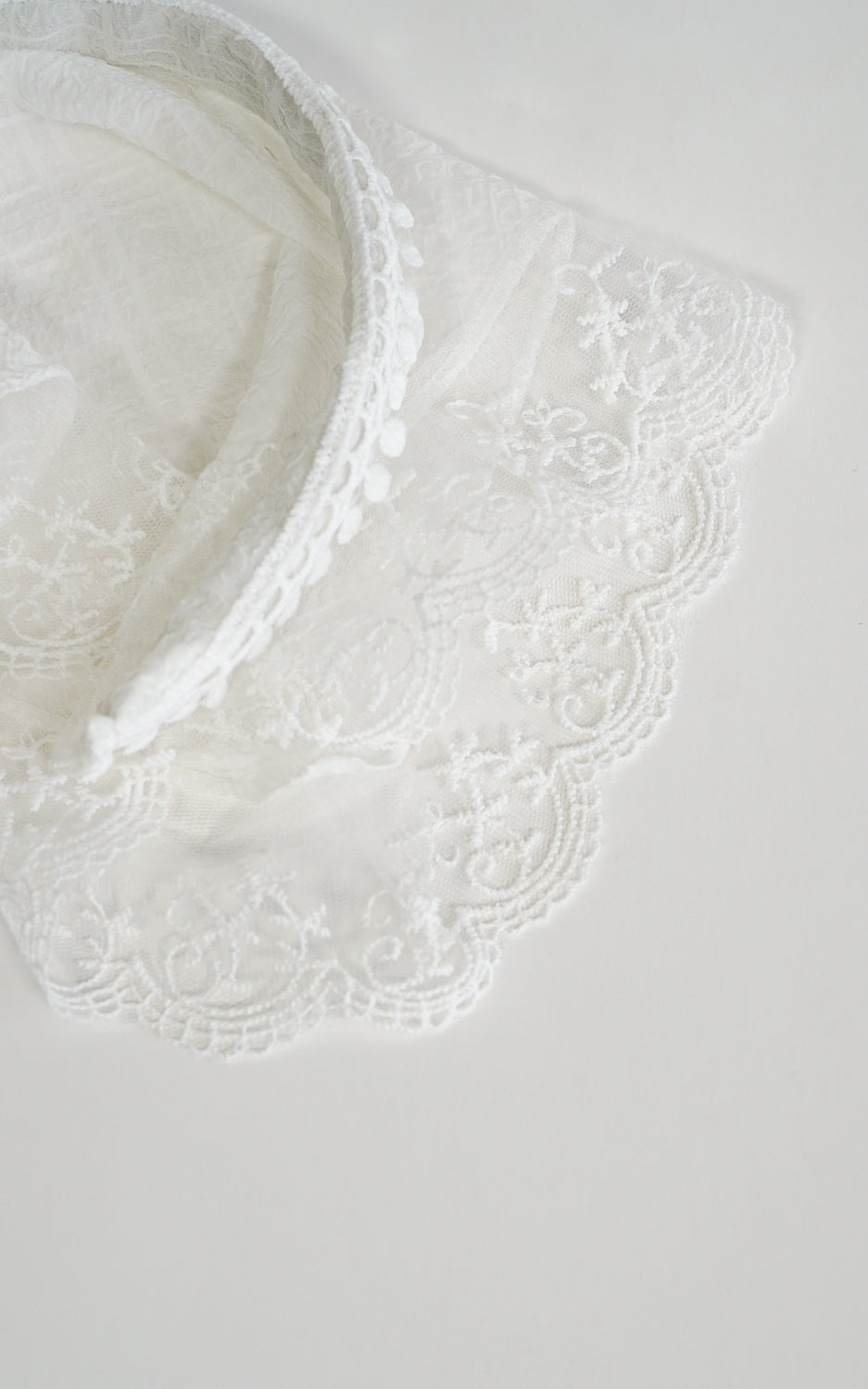 DIADEMA ENCAJE BLANCA