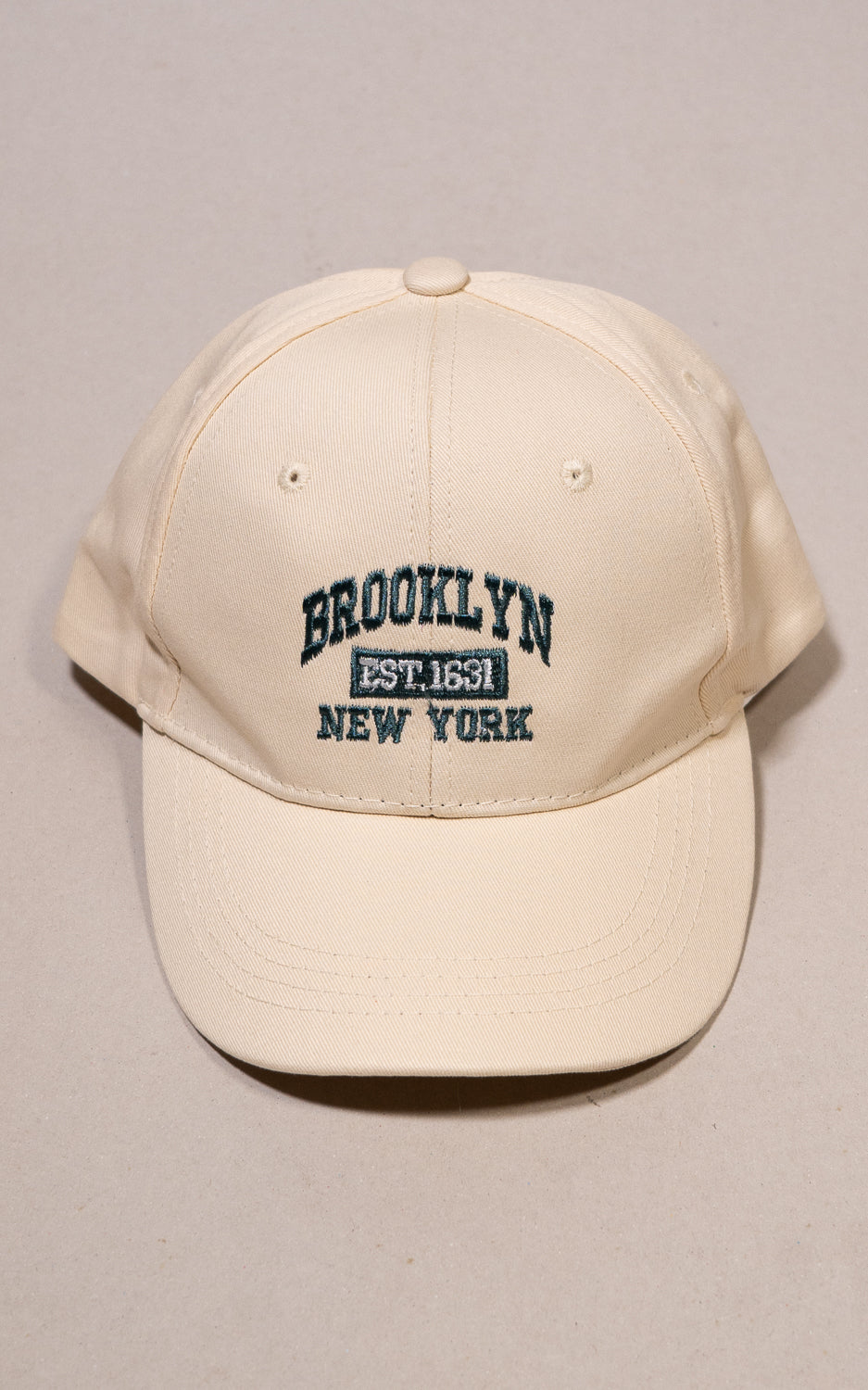 GORRA BROOKLYN MARFIL