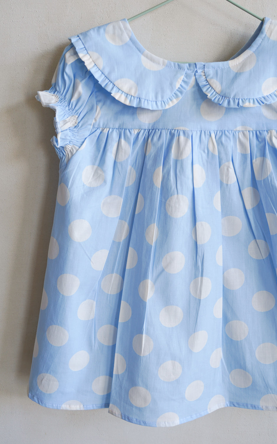VESTIDO CHARLOTTE LUNARES