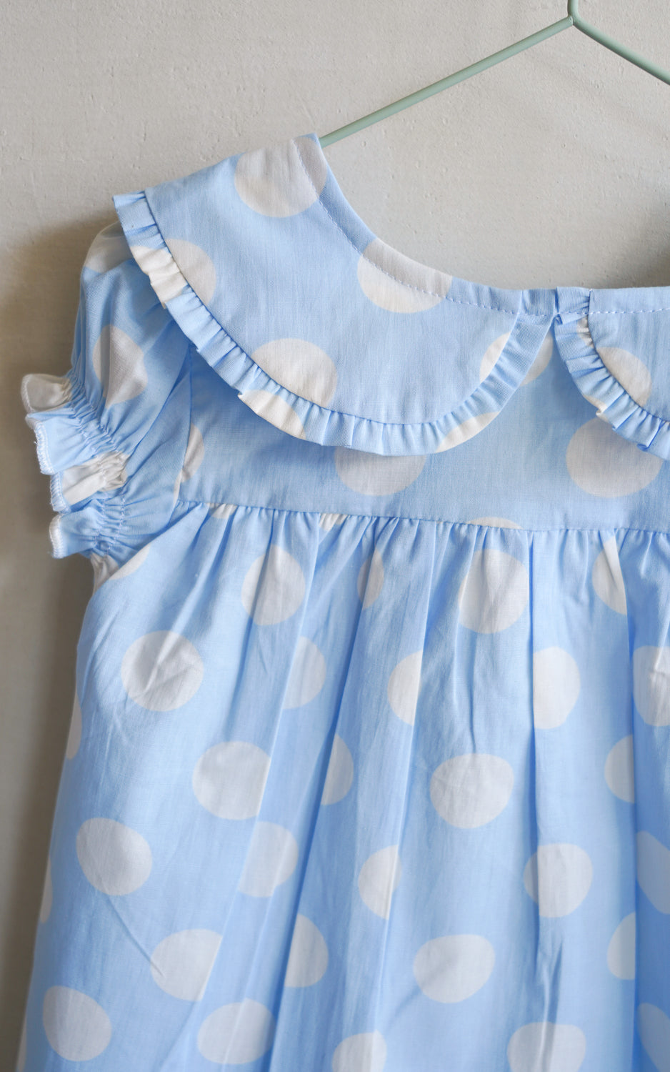 VESTIDO CHARLOTTE LUNARES