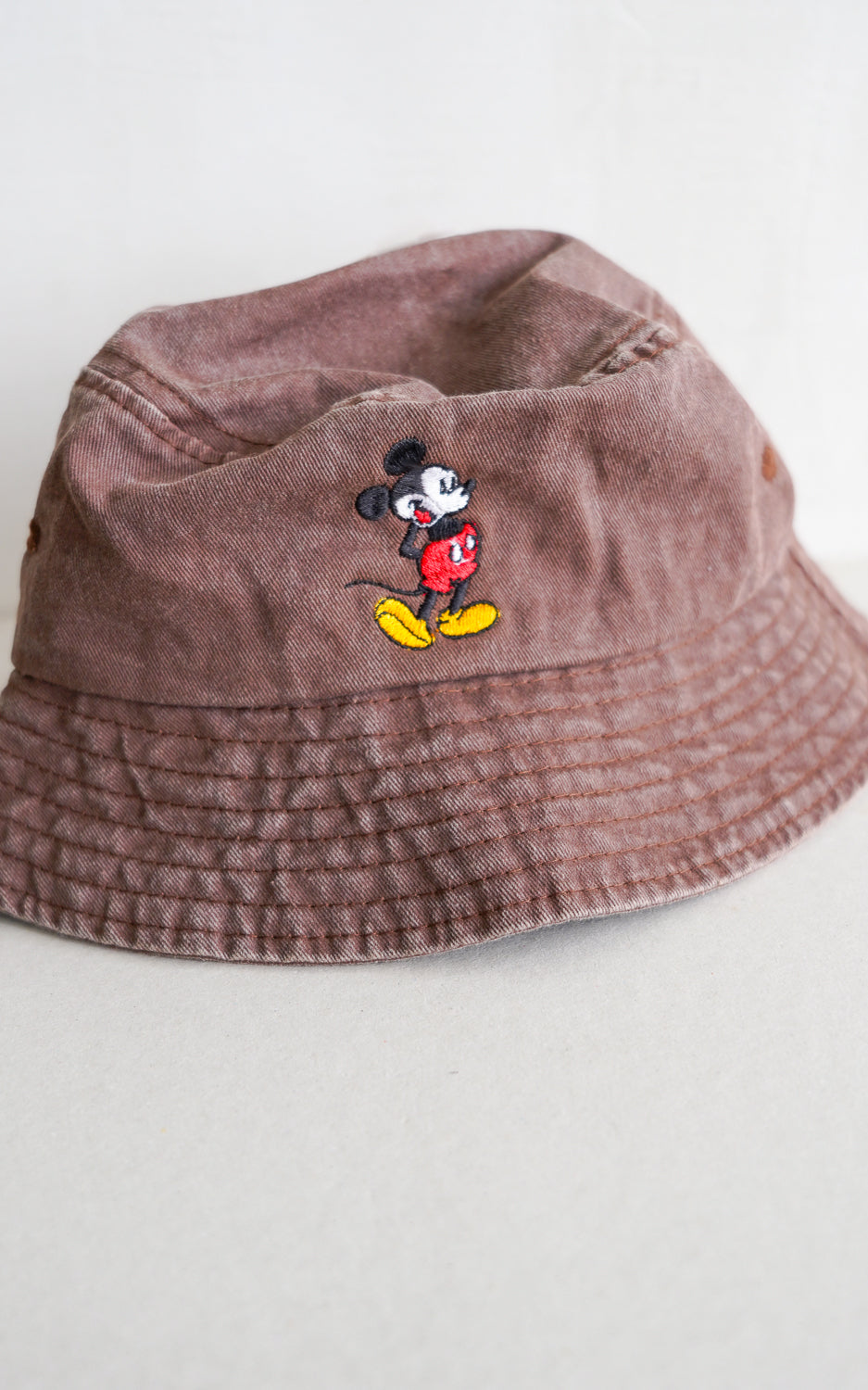 GORRITO PESQUERO MICKEY CAFE