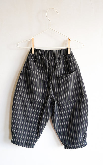 PANTALON BAGGY NEGRO RAYAS